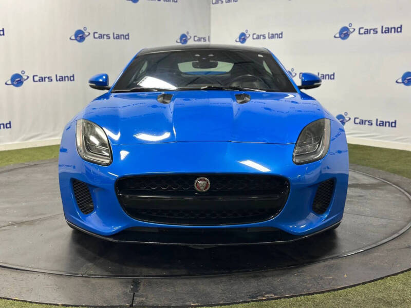 2019 Jaguar F-TYPE P300