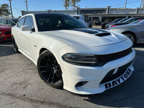 2018 Dodge Charger for sale at North Georgia Auto Brokers in Snellville GA