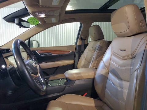 2019 Cadillac XT5 Platinum