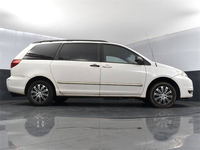 2004 Toyota Sienna
