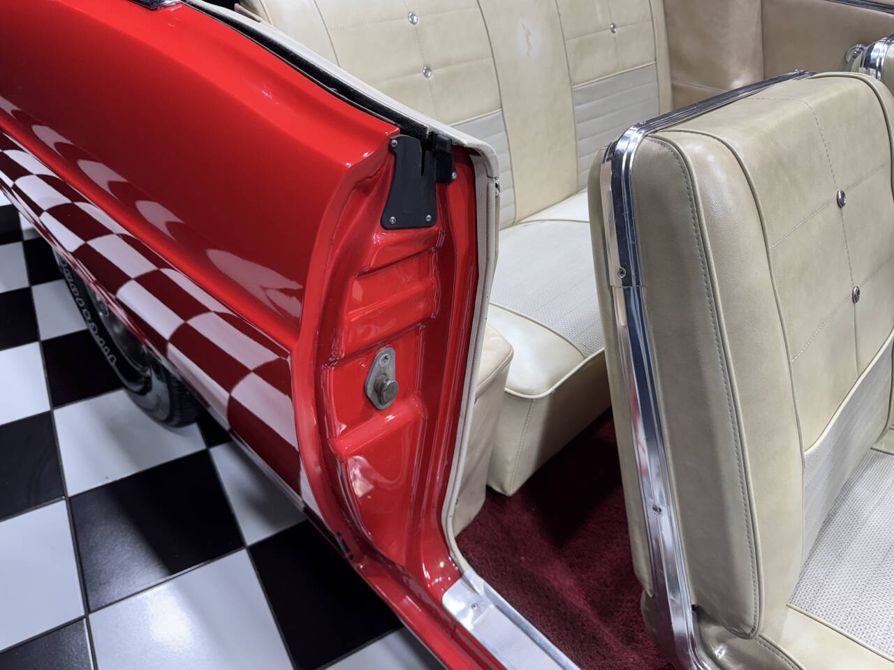 1966 Ford Fairlane 91