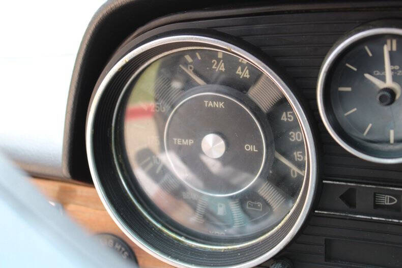 1976 Mercedes-Benz 300-Class