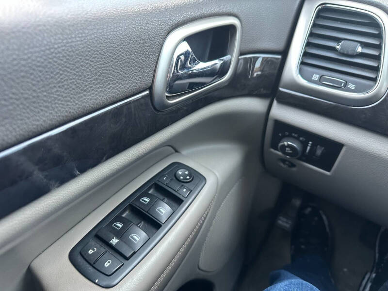 2011 Jeep Grand Cherokee Laredo