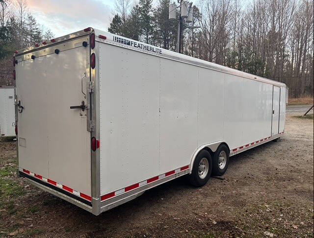 2002 Featherlite Trailer 3182