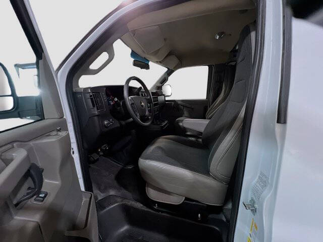 2024 Chevrolet Express 2500