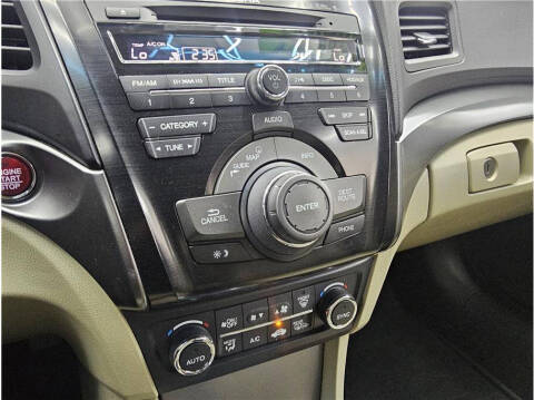 2014 Acura ILX 2.0L w/Tech