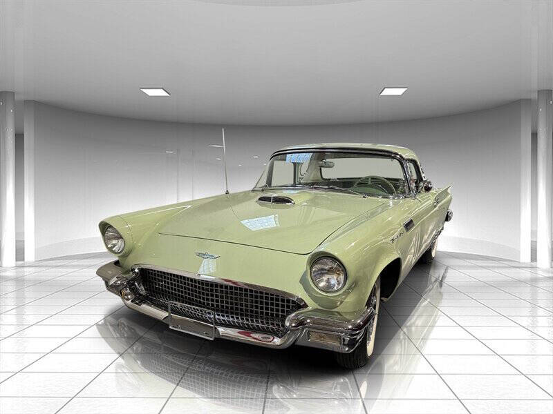 1957 Ford Thunderbird 1