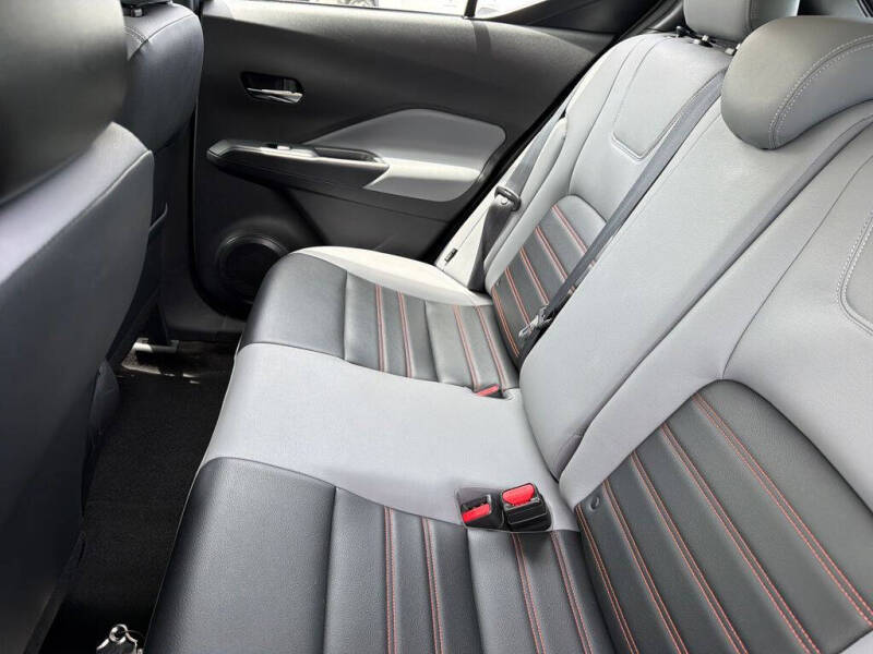 2023 Nissan Kicks SR