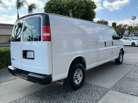 2020 Chevrolet Express 2500