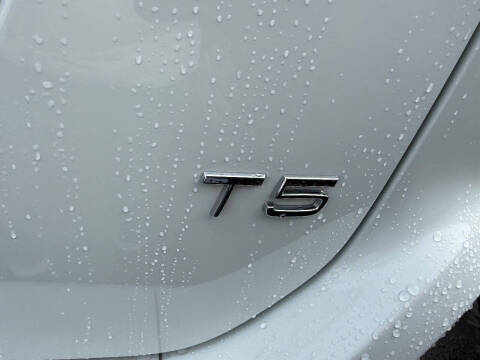 2015 Volvo XC60 T5 Drive-E Premier