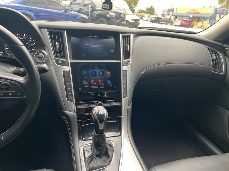 2022 Infiniti Q50 Luxe