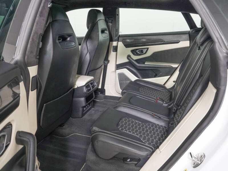 2021 Lamborghini Urus