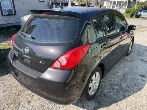 2011 Nissan Versa 1.8 SL