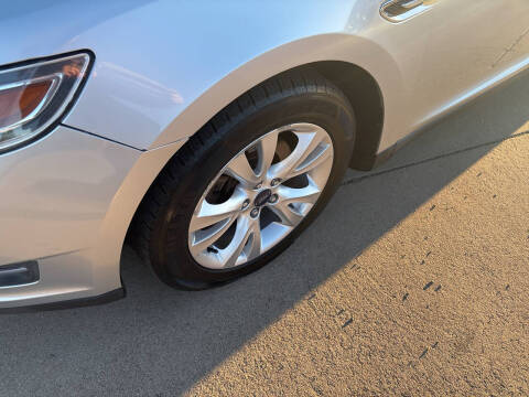 2012 Ford Taurus SEL