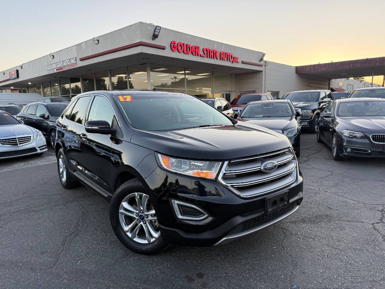 Black 2017 Ford Edge SUV / Crossover Front-Wheel Drive 6-Speed Automatic