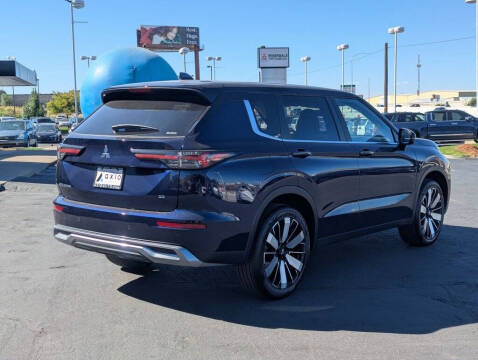 2025 Mitsubishi Outlander SE