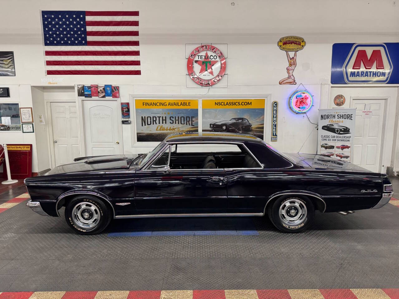 1965 Pontiac GTO 4