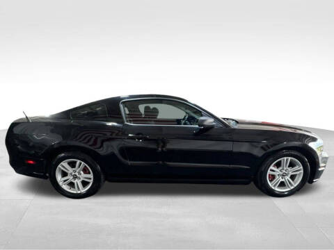 2013 Ford Mustang V6