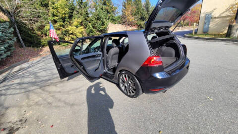 2017 Volkswagen Golf GTI Sport