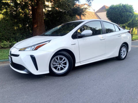 2020 Toyota Prius LE