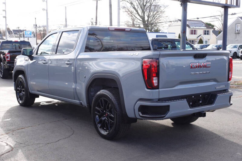 2024 GMC Sierra 1500 Elevation Standard