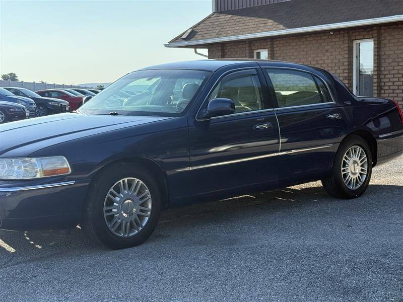 2008 Lincoln Town Car Signature Limited