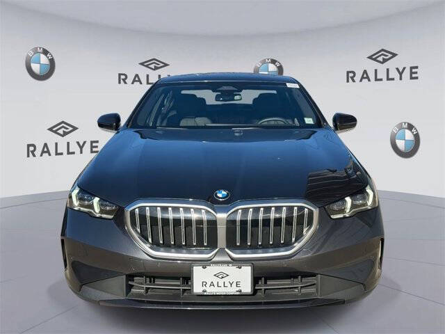 2025 BMW 5 Series 530i xDrive