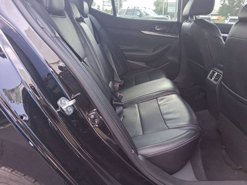 2022 Nissan Maxima 3.5 SV