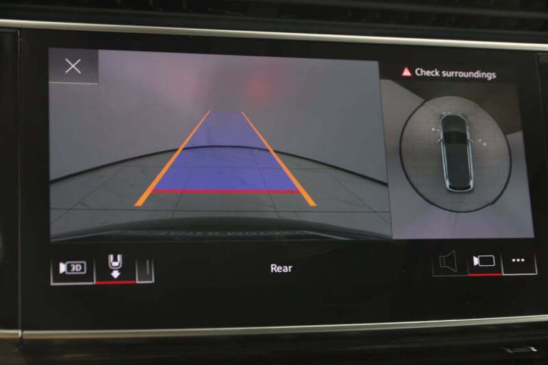 2022 Audi Q7 quattro Premium Plus 55 TFSI