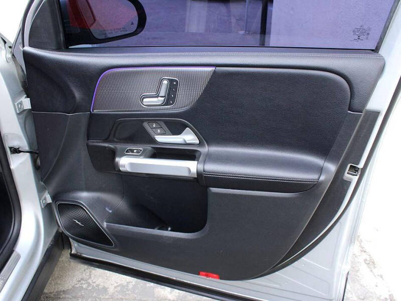 2021 Mercedes-Benz GLB GLB 250