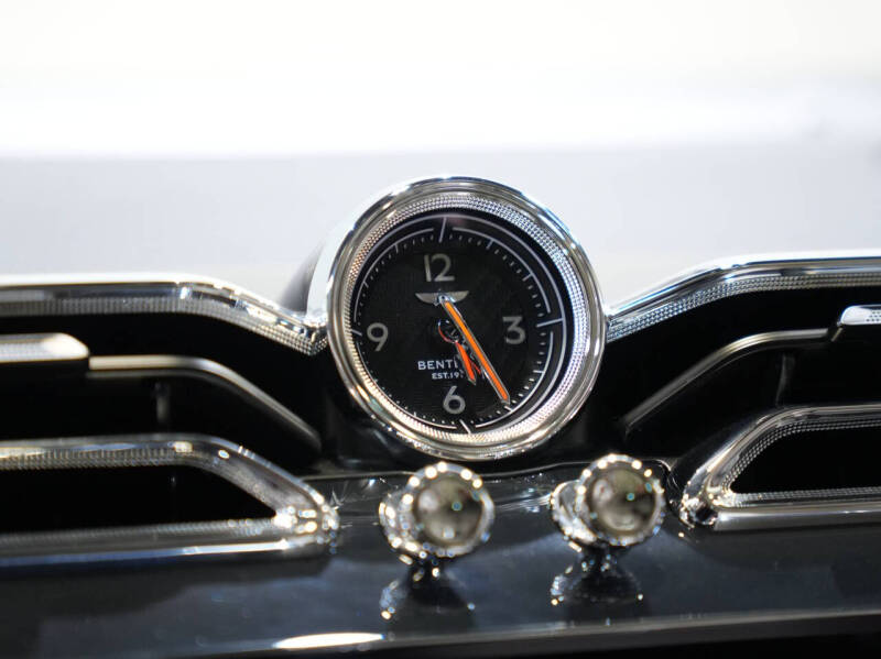 2023 Bentley Bentayga EWB