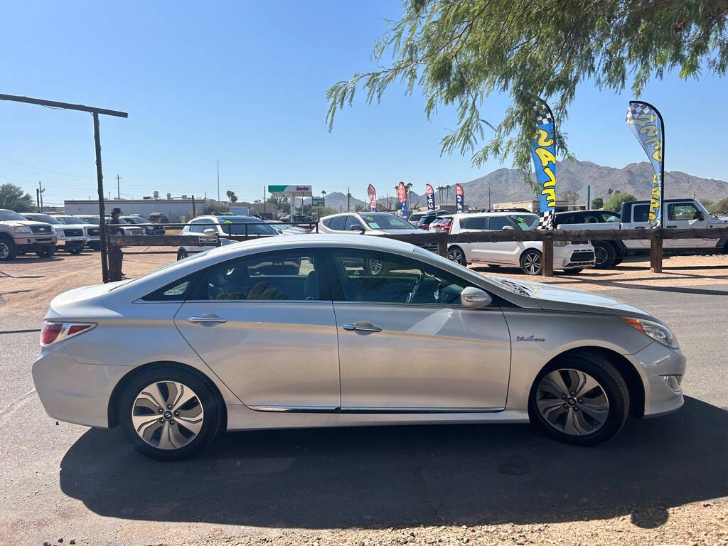 2013 Hyundai SONATA Hybrid for sale at Big 3 Automart At Double H Auto Ranch in QUEEN CREEK, AZ