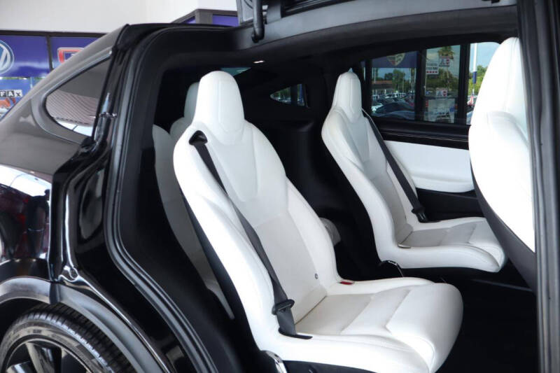 2021 Tesla Model X Long Range Plus