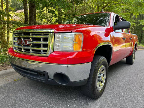 2007 GMC Sierra 1500 for sale at Lenoir Auto in Lenoir NC