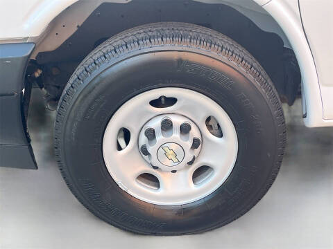 2025 Chevrolet Express 2500