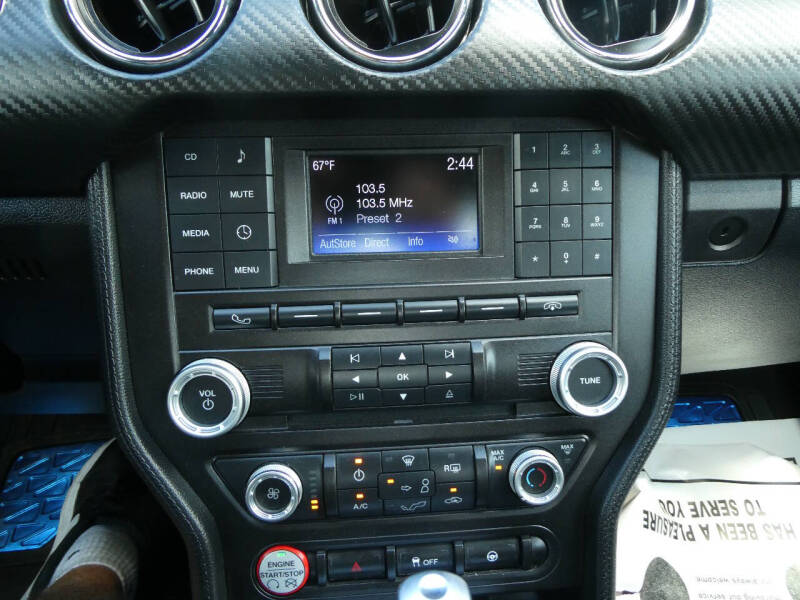 2015 Ford Mustang V6