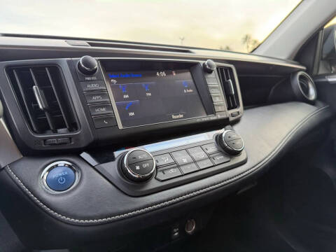 2016 Toyota RAV4 Hybrid XLE