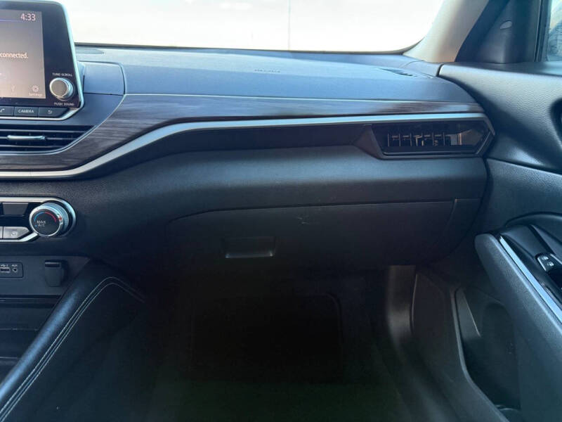 2023 Nissan Altima 2.5 SV