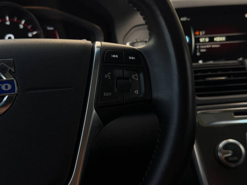 2015 Volvo XC60 T5 Drive-E Premier