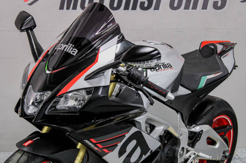 2019 Aprilia RSV4