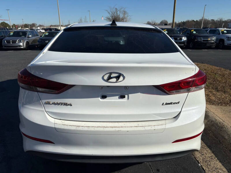 2017 Hyundai Elantra