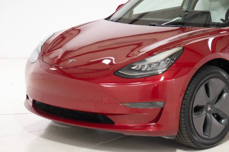 2019 Tesla Model 3 Base photo 10