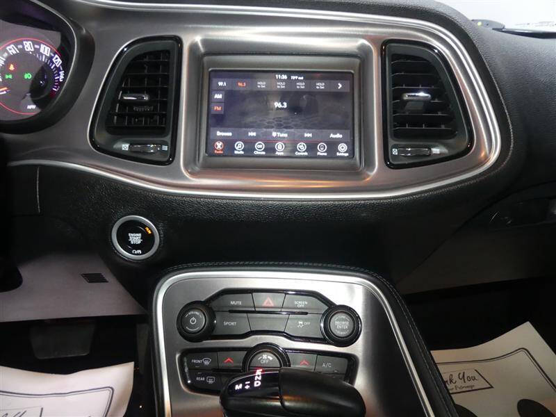 2021 Dodge Challenger SXT