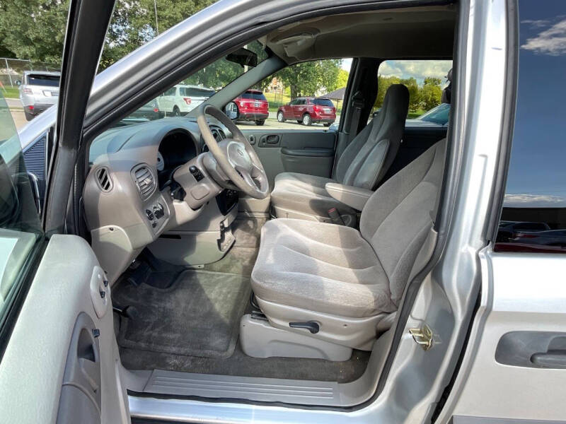 2003 Dodge Caravan SE