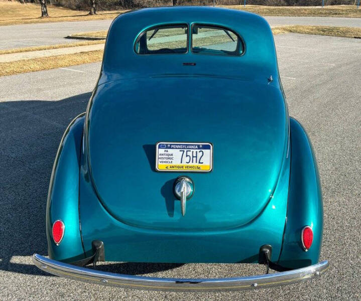 1939 Ford Deluxe