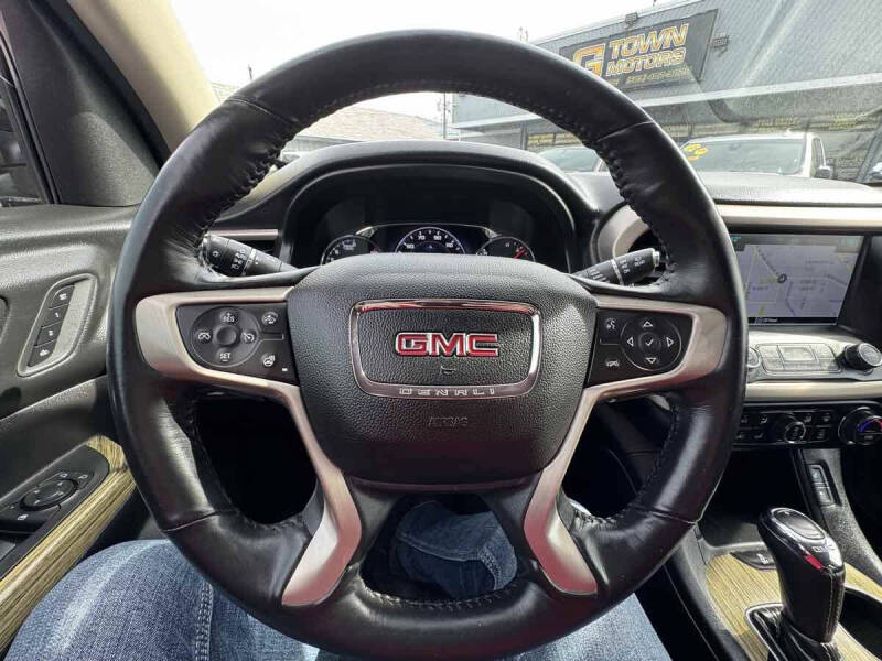 2018 GMC Acadia Denali