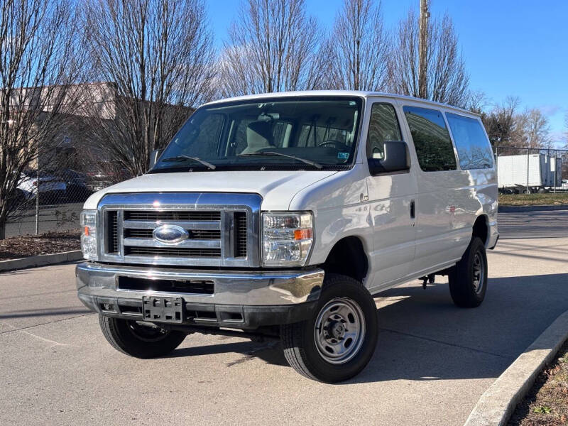 2012 Ford E-Series E-350 SD XLT