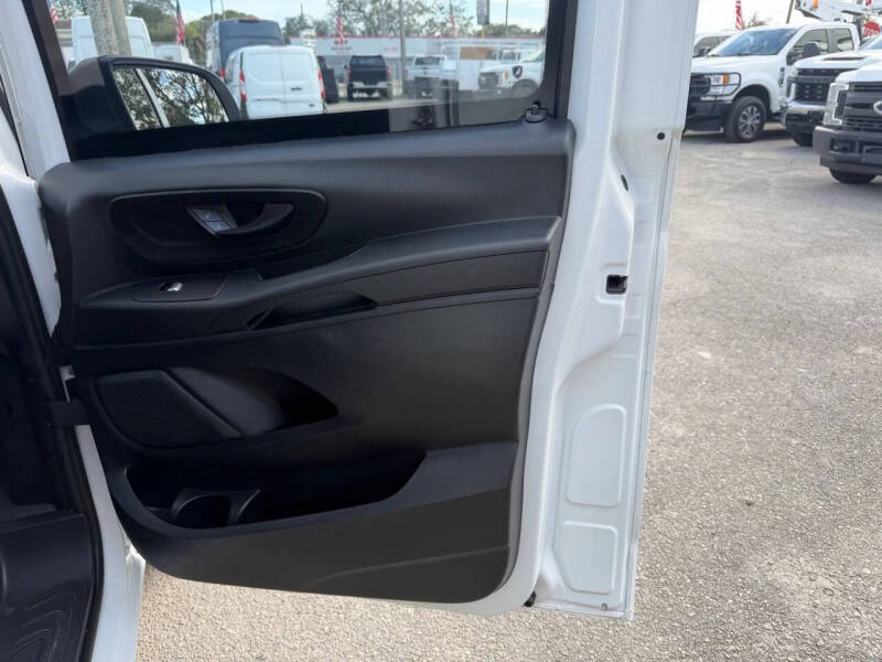 2023 Mercedes-Benz Metris Cargo