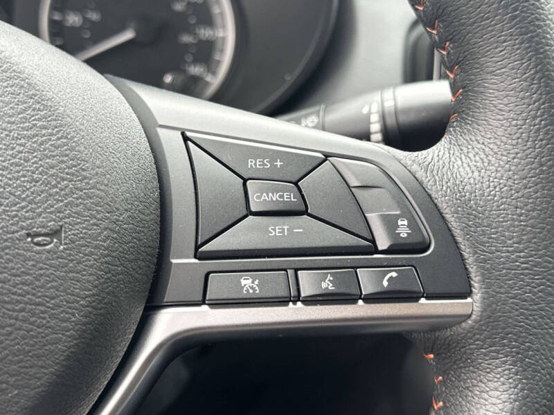 2025 Nissan Versa SR