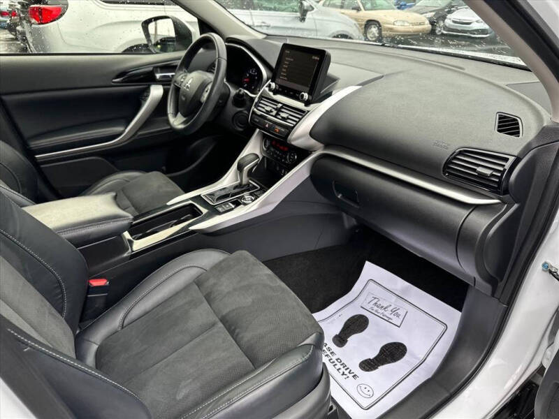 2022 Mitsubishi Eclipse Cross SE